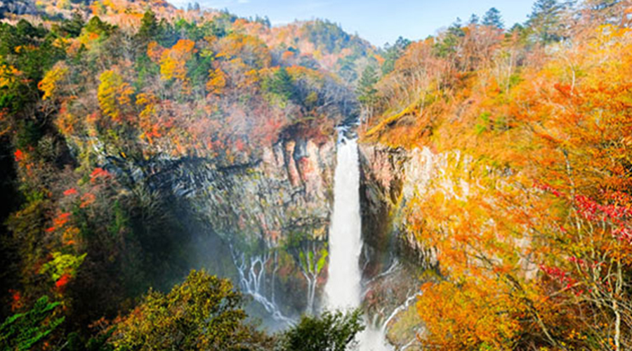 華厳の滝